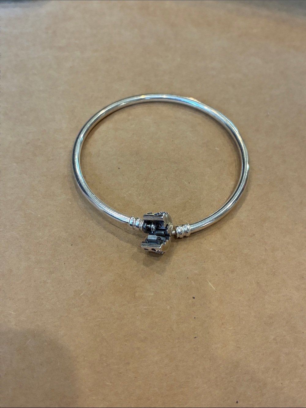 Pandora Sparkling Barrel Clasp Bangle Bracelet Preowned Authentic
